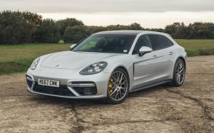 Porsche Panamera Turbo Sport Turismo 2017 года (UK)